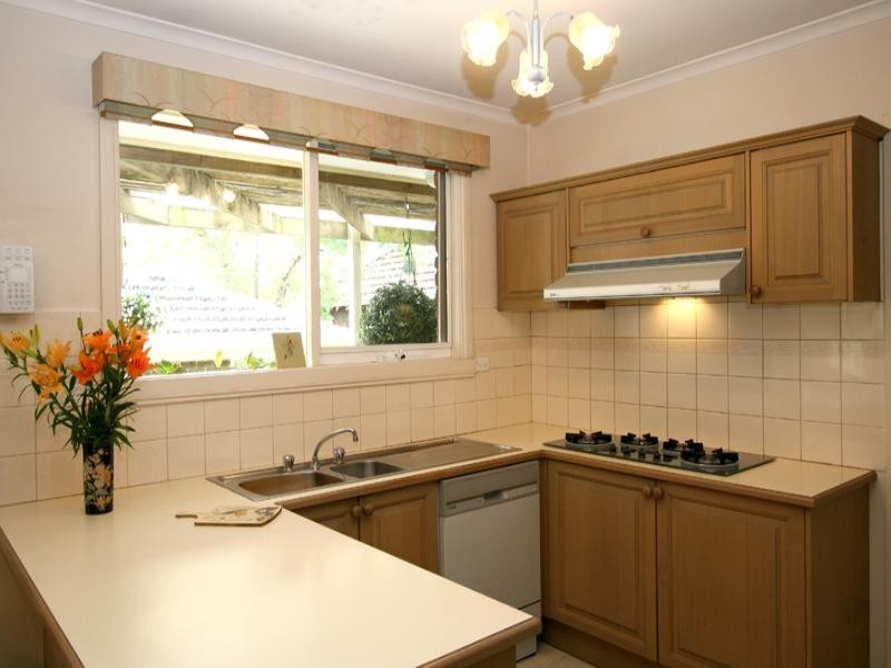 2/3 Windsor Crescent, Surrey Hills VIC 3127