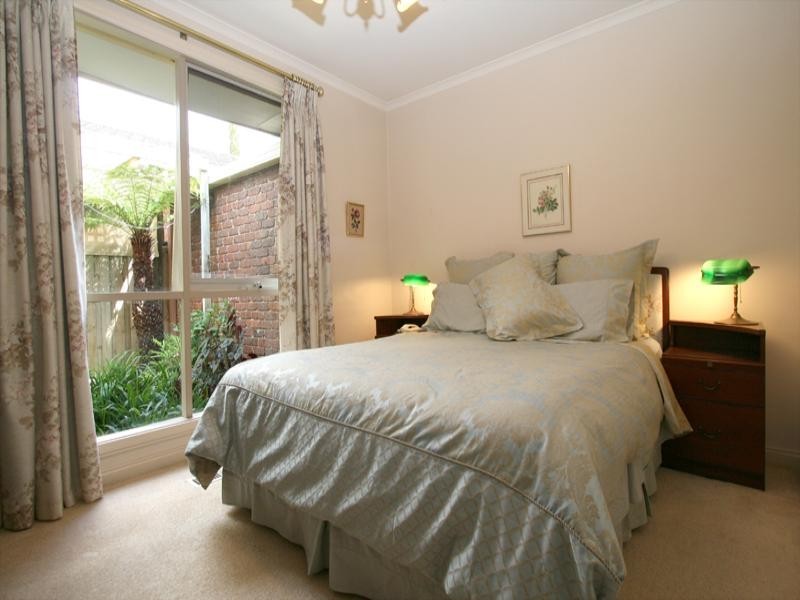 2/3 Windsor Crescent, Surrey Hills VIC 3127