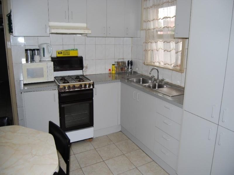 1/30 Setani Crescent, Heidelberg West VIC 3081