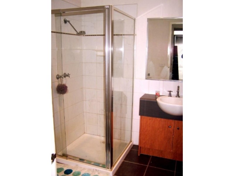 2/57 Rosanna Road, Heidelberg VIC 3084