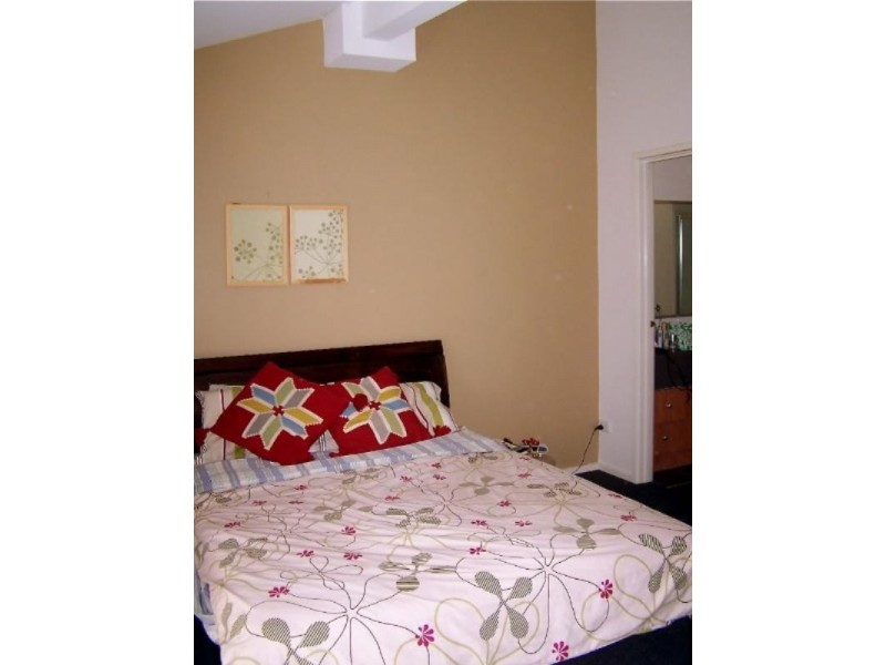 2/57 Rosanna Road, Heidelberg VIC 3084