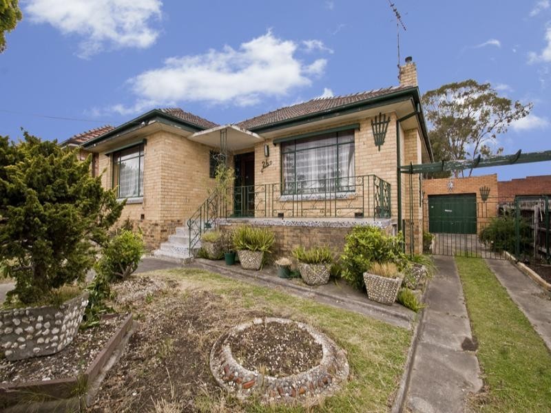 26 Munro Street, Macleod VIC 3085