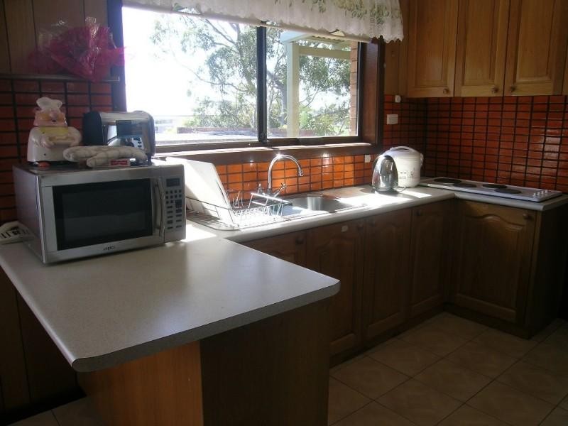 2 Brassey Avenue, Rosanna VIC 3084