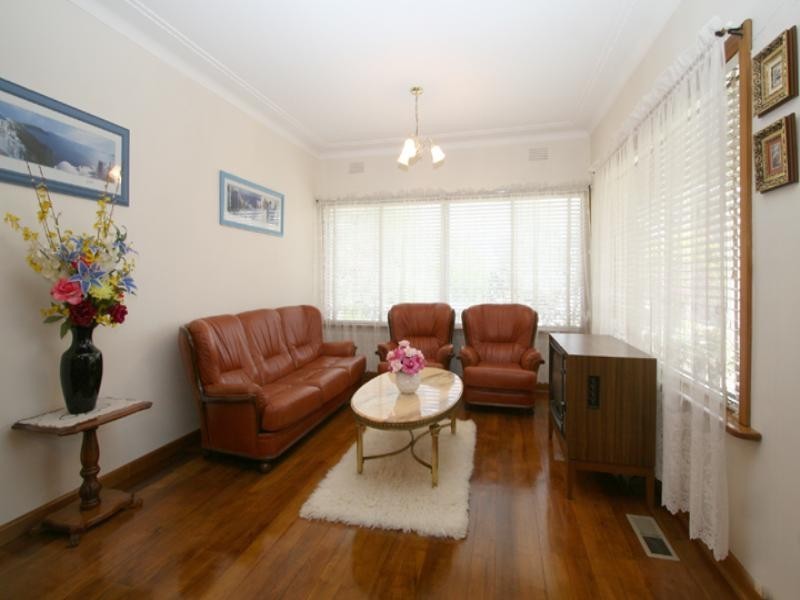 46 Douglas Street, Rosanna VIC 3084