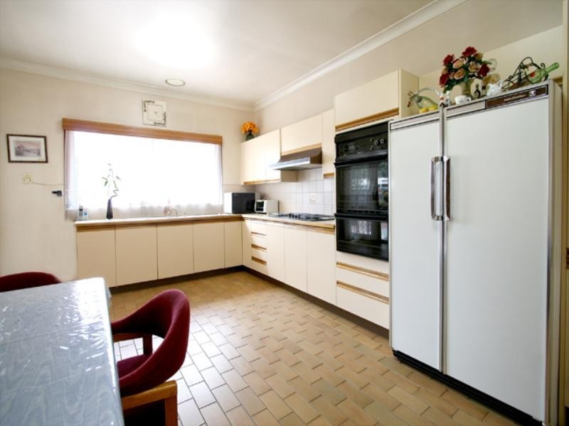 46 Douglas Street, Rosanna VIC 3084