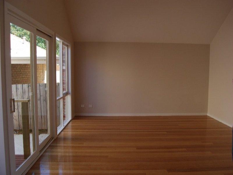 1/35 Waiora Road, Heidelberg Heights VIC 3081