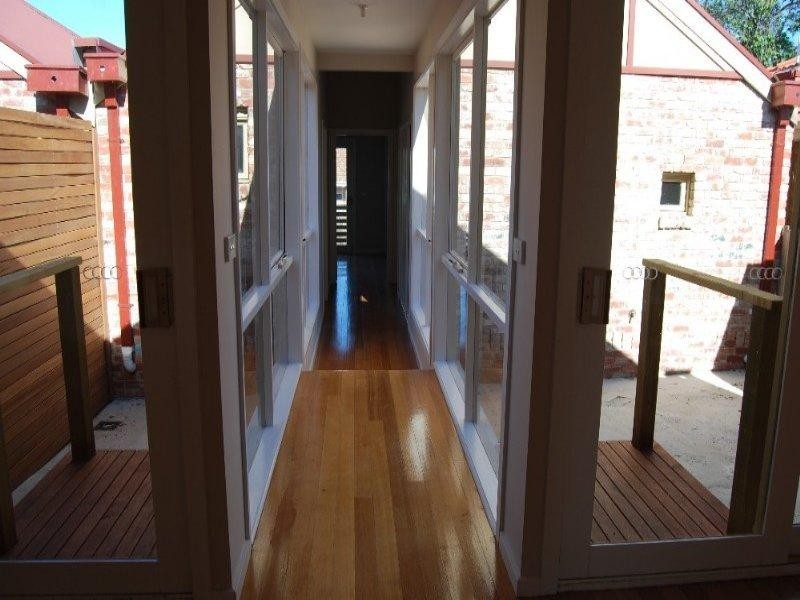 1/35 Waiora Road, Heidelberg Heights VIC 3081