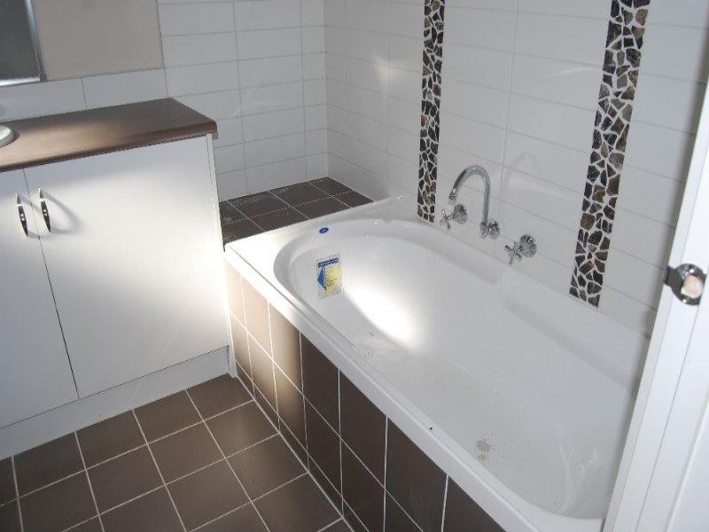 1/35 Waiora Road, Heidelberg Heights VIC 3081