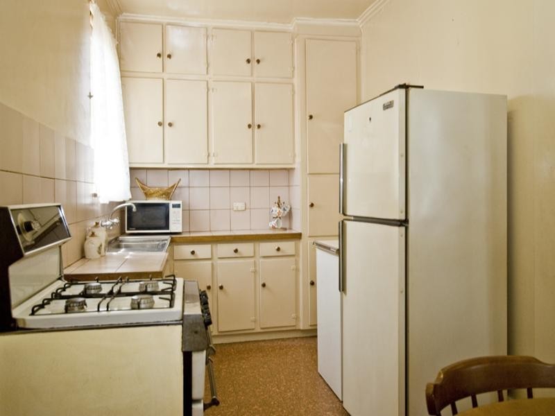 252 Oriel Road, Heidelberg West VIC 3081