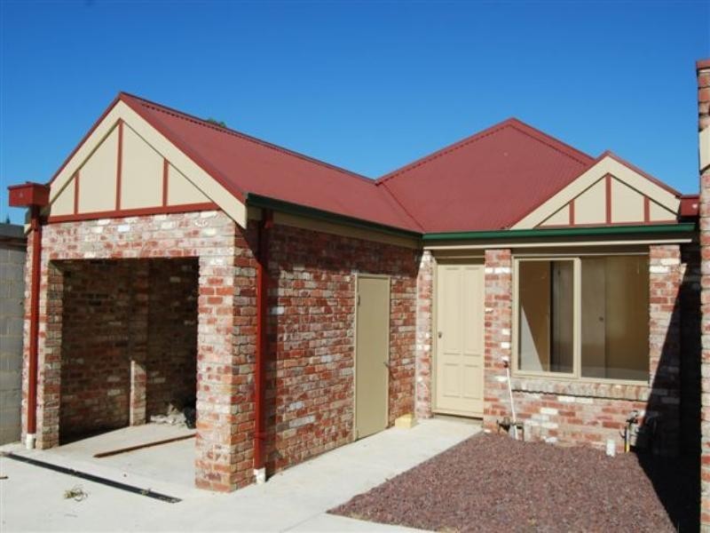 1/35 Waiora Road, Heidelberg Heights VIC 3081