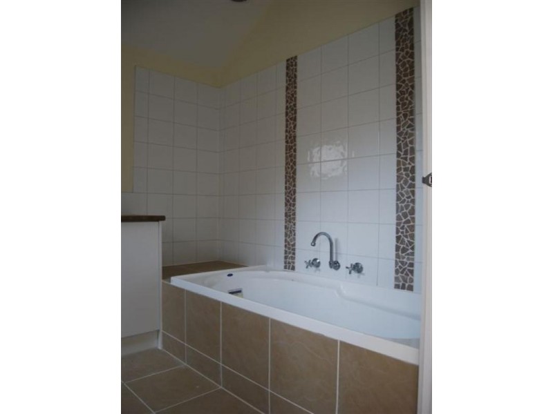 2/35 Waiora Road, Heidelberg Heights VIC 3081