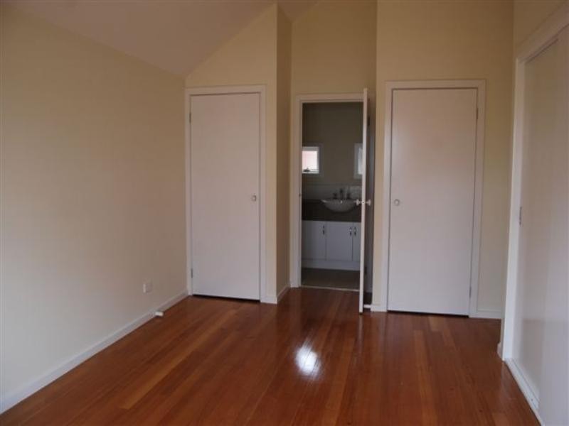 2/35 Waiora Road, Heidelberg Heights VIC 3081