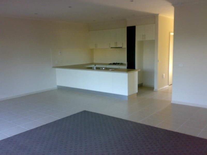 21 Diamond Boulevard, Greensborough VIC 3088