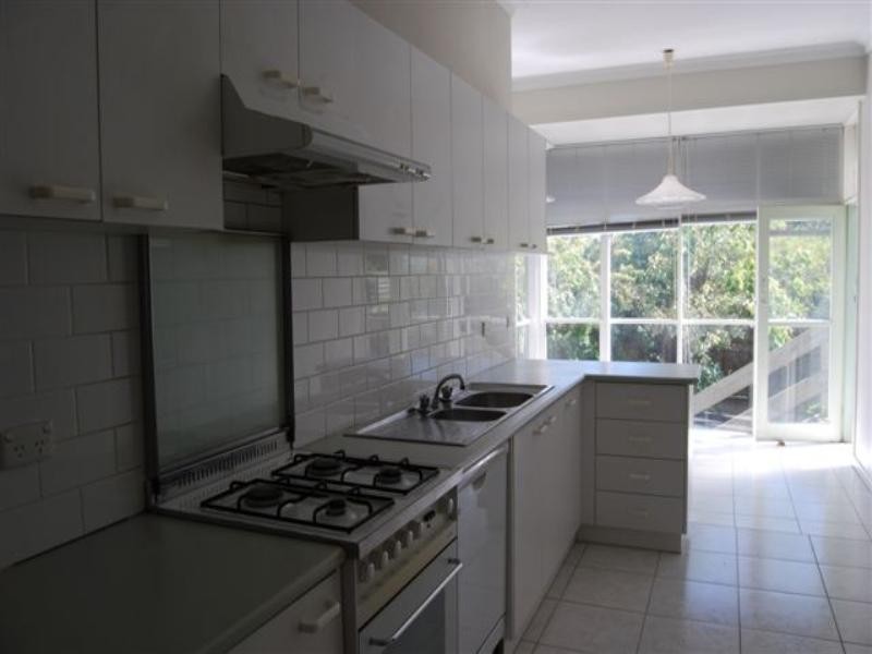 2/45-47 Hopetoun Grove, Eaglemont VIC 3084