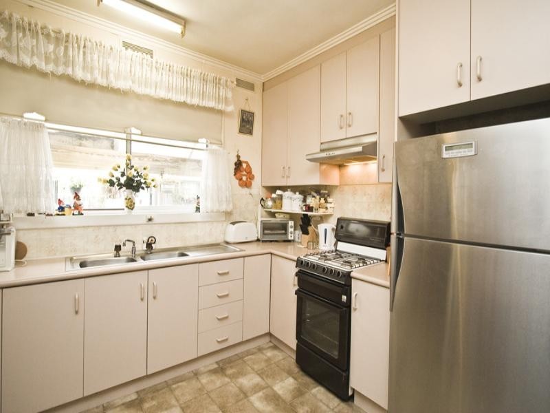 9 South Crescent, Heidelberg West VIC 3081
