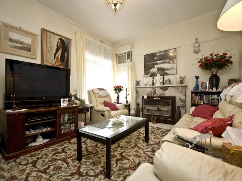 9 South Crescent, Heidelberg West VIC 3081