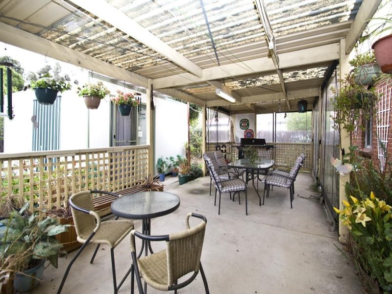 9 South Crescent, Heidelberg West VIC 3081