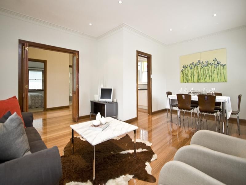 6 Interlaken Parade, Rosanna VIC 3084