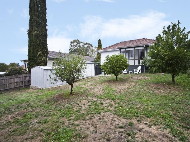 6 Interlaken Parade, Rosanna VIC 3084