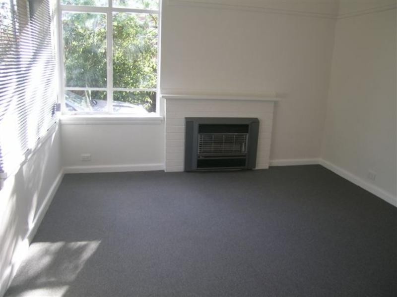 58 Southern Road, Heidelberg Heights VIC 3081