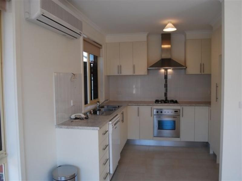 32B Setani Crescent, Heidelberg West VIC 3081
