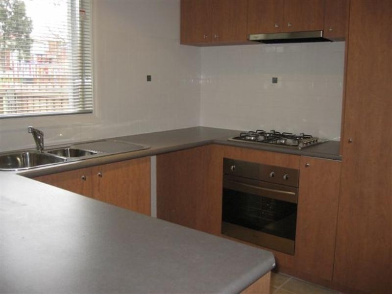 8/2 Bayliss Street, Preston West VIC 3072