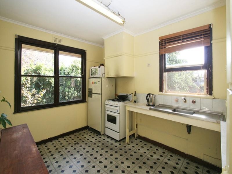 118 Southern Road, Heidelberg West VIC 3081