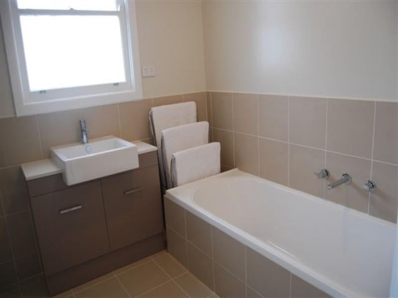 96 St Hellier Street, Heidelberg Heights VIC 3081