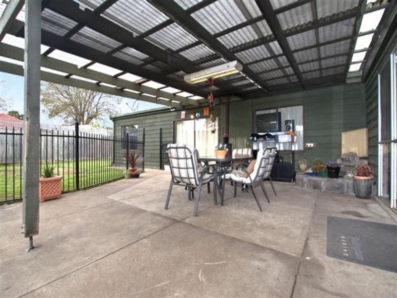 4 Timor Parade, Heidelberg West VIC 3081