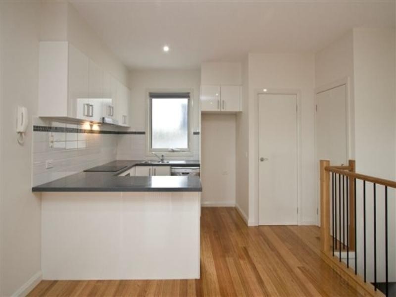 1/8 Station Road, Rosanna VIC 3084