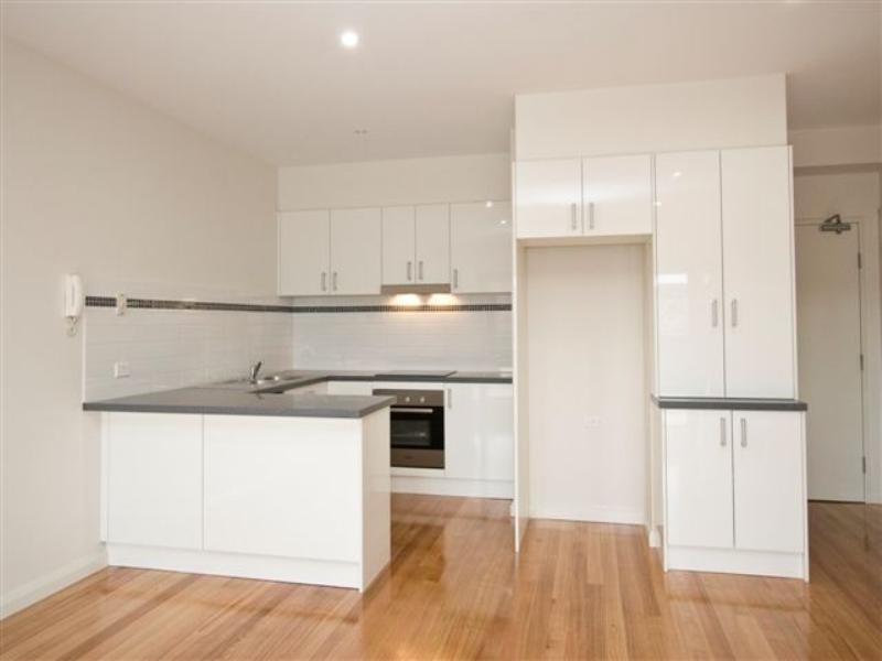 6/8 Station Road, Rosanna VIC 3084