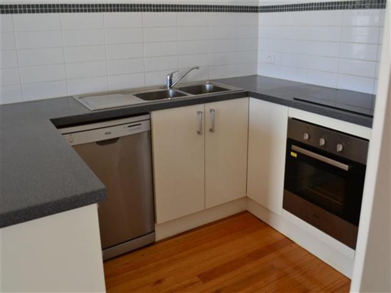 6/8 Station Road, Rosanna VIC 3084