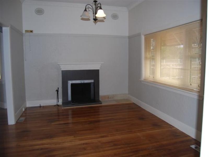 7 Dalgety Street, Preston VIC 3072