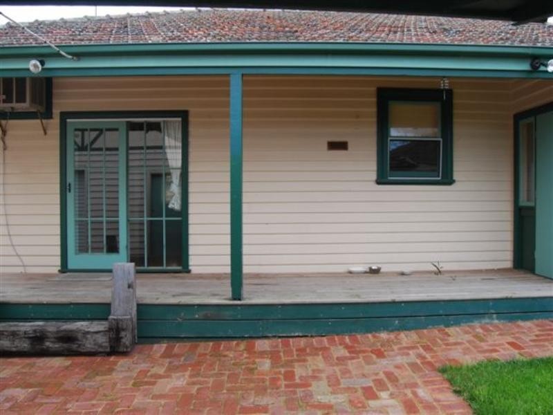 7 Dalgety Street, Preston VIC 3072