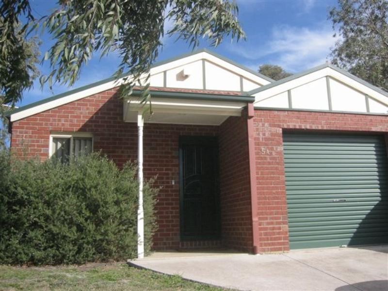5A Normanby Court, Heidelberg West VIC 3081