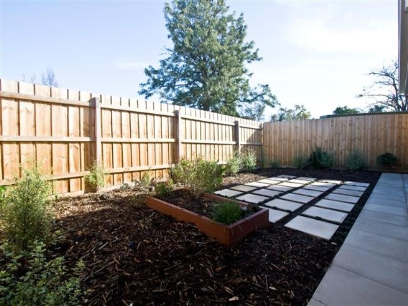 2/59 Swanston Street, Heidelberg Heights VIC 3081