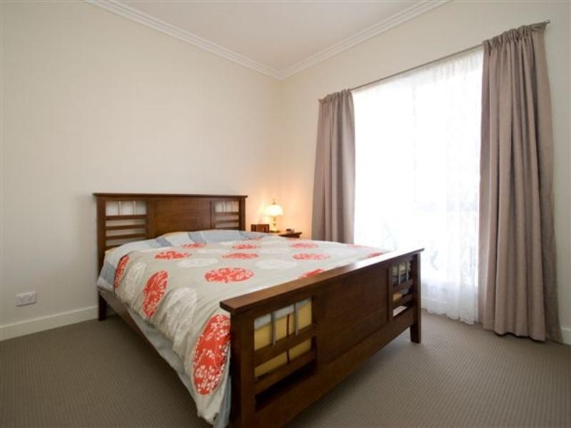 2/59 Swanston Street, Heidelberg Heights VIC 3081