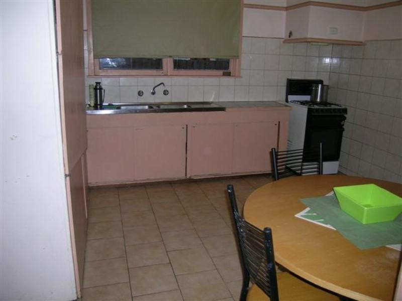 194 Oriel Road, Heidelberg West VIC 3081