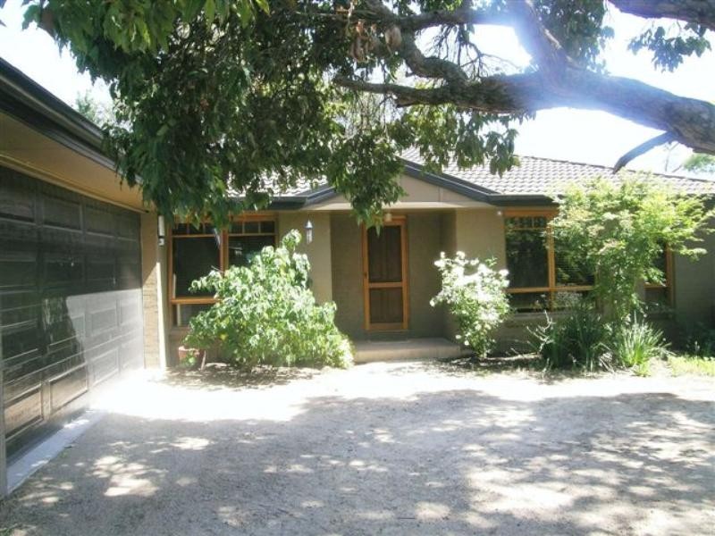 27A James Street, Heidelberg Heights VIC 3081
