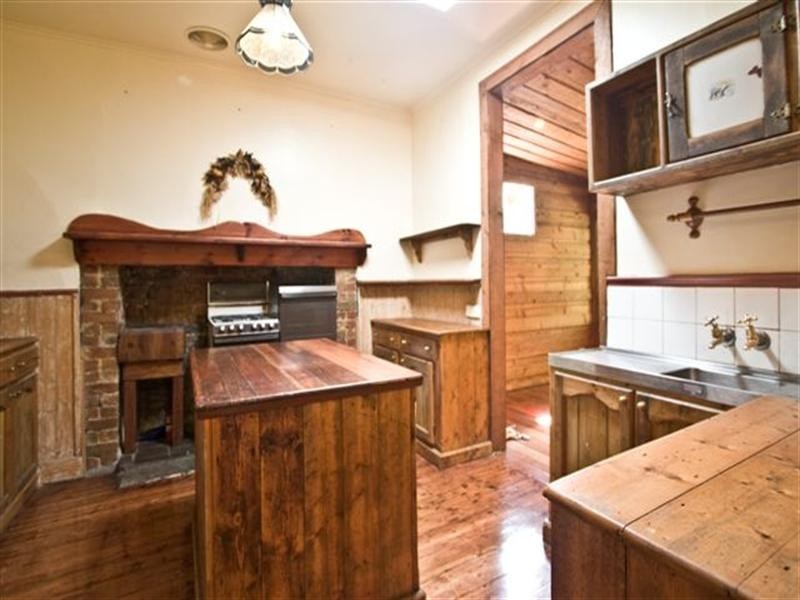 402 Waterdale Road, Heidelberg Heights VIC 3081