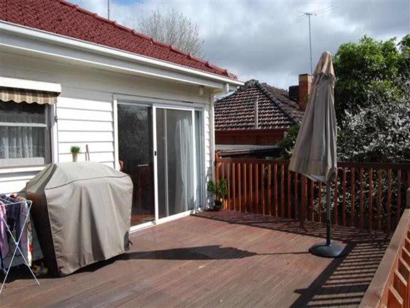 12 Cleve Grove, Heidelberg VIC 3084
