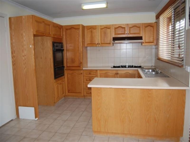 10/28 Stradbroke Avenue, Heidelberg VIC 3084