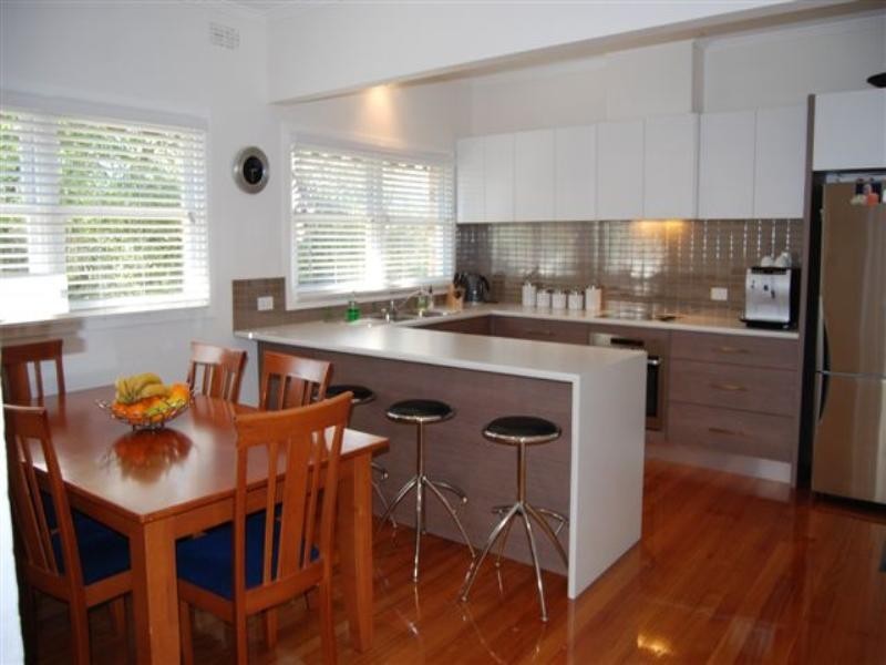 24 Hodgson Street, Heidelberg VIC 3084