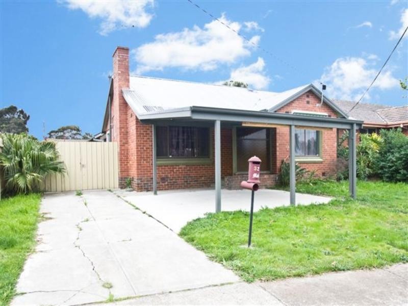 32 Griffiths Street, Bellfield VIC 3081
