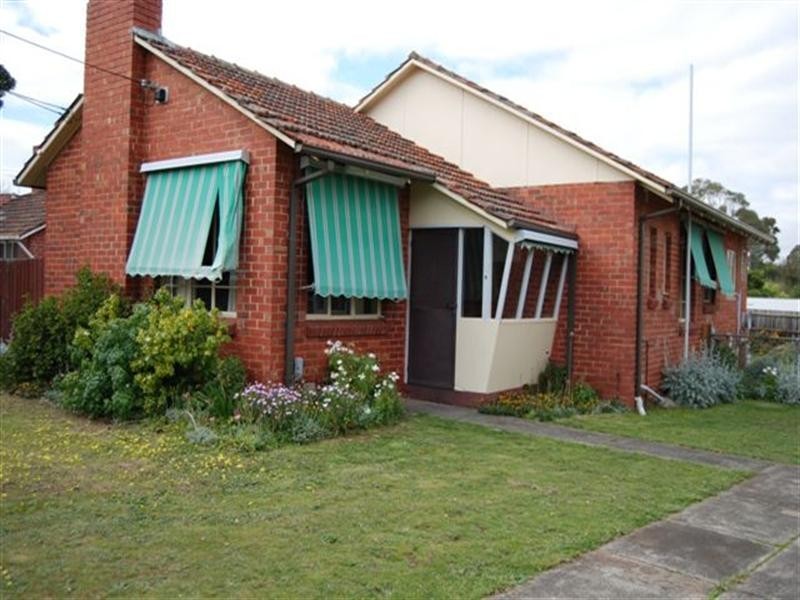 4 Byron Court, Heidelberg Heights VIC 3081