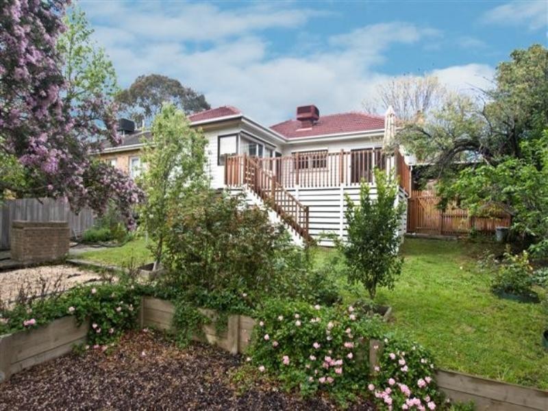 12 Cleve Grove, Heidelberg VIC 3084