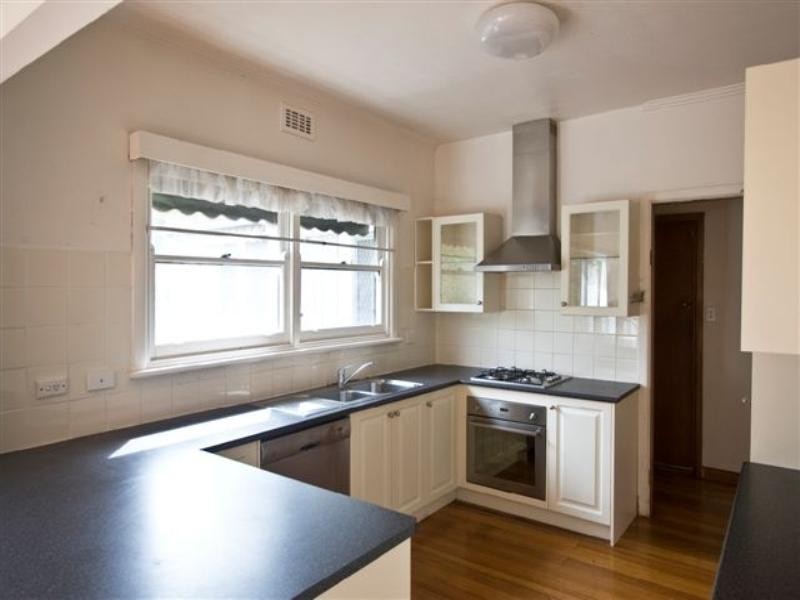 12 Cleve Grove, Heidelberg VIC 3084