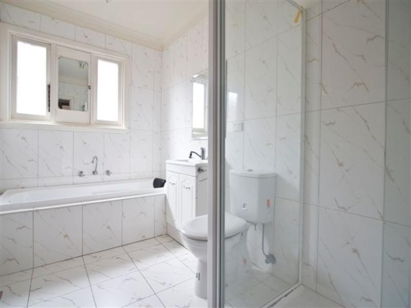 12 Cleve Grove, Heidelberg VIC 3084