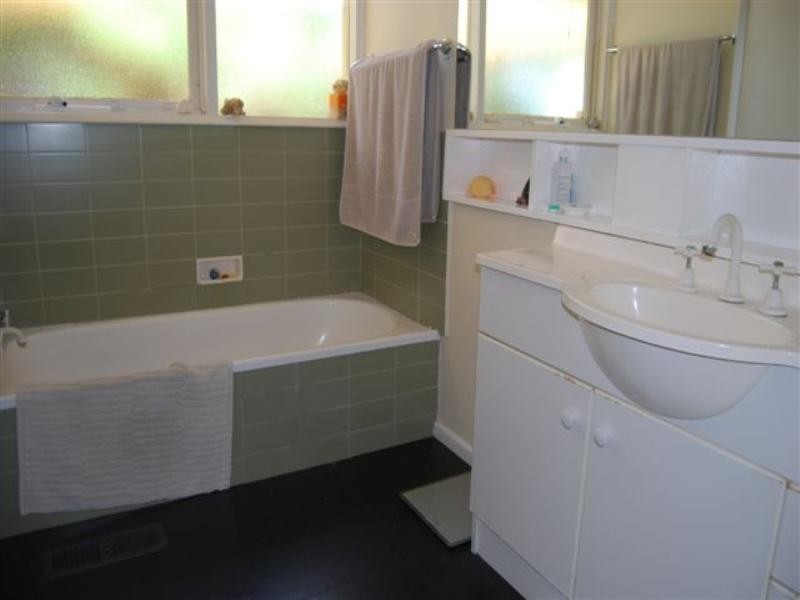 171 Bellevue Avenue, Rosanna VIC 3084