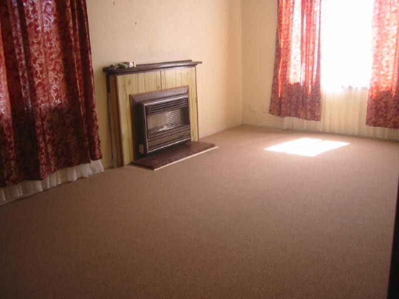 26 Blackwood Parade, Heidelberg West VIC 3081